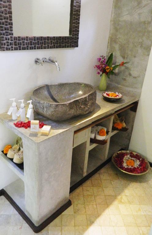 טג'אקולה Cili Emas Oceanside Resort חדר תמונה